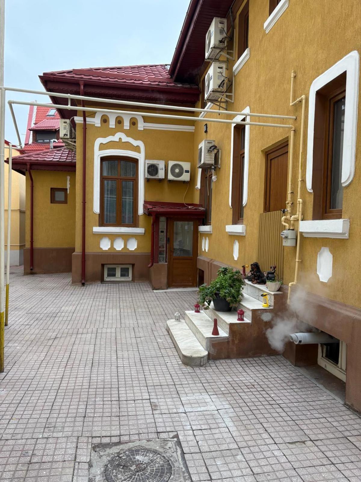 Apartment Boutique Old 6 *