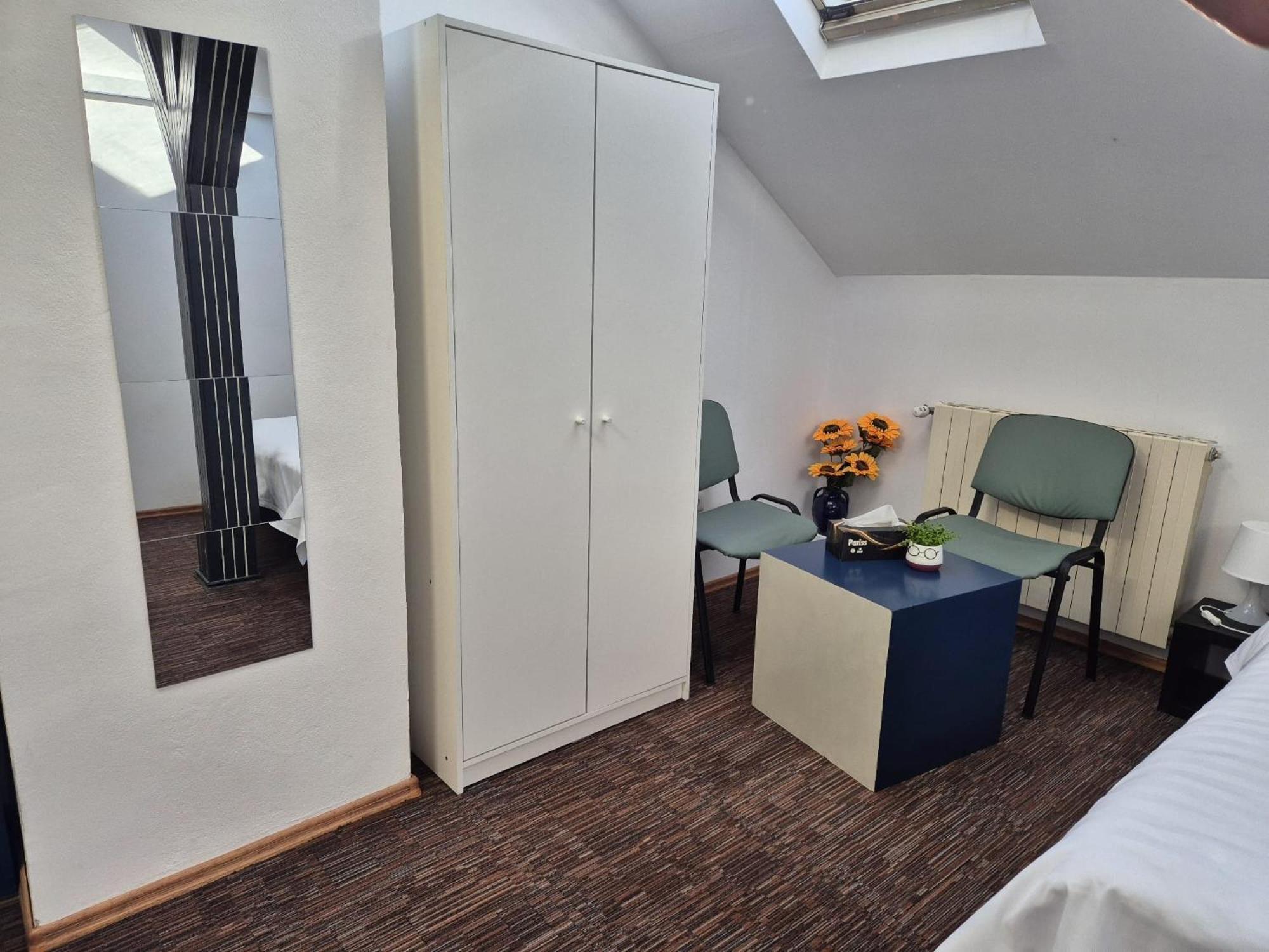 Boutique Old 6 Apartment *