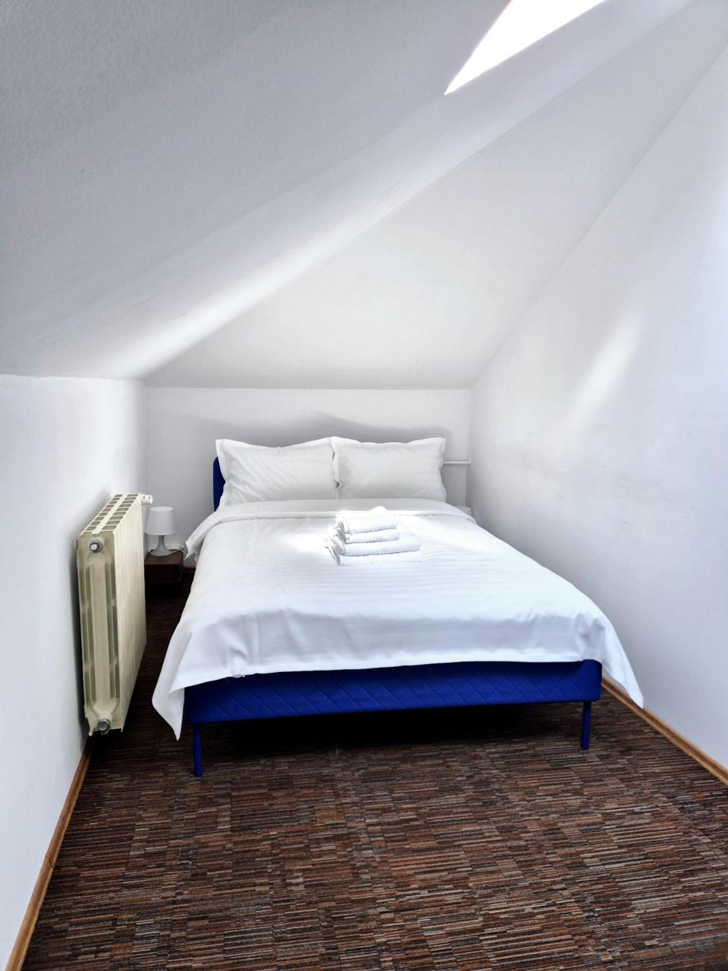 Apartment Boutique Old 6